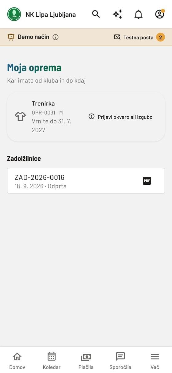 Moja oprema na telefonu člana: trenirka OPR-0031 velikosti M z rokom vrnitve 31. 7. 2027, gumb »Prijavi okvaro ali izgubo« in zadolžilnica ZAD-2026-0016 v PDF.